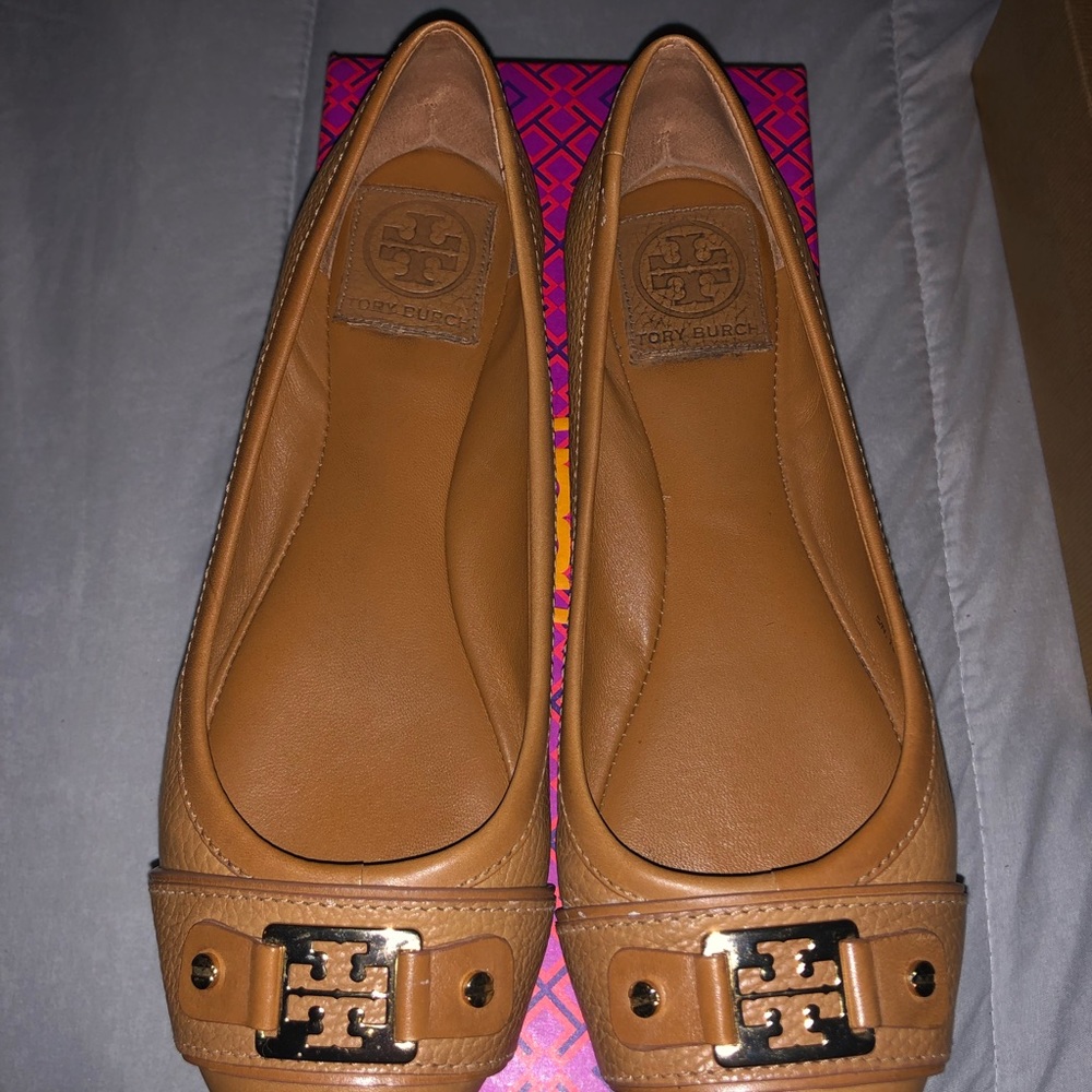Tory Burch Tan flats